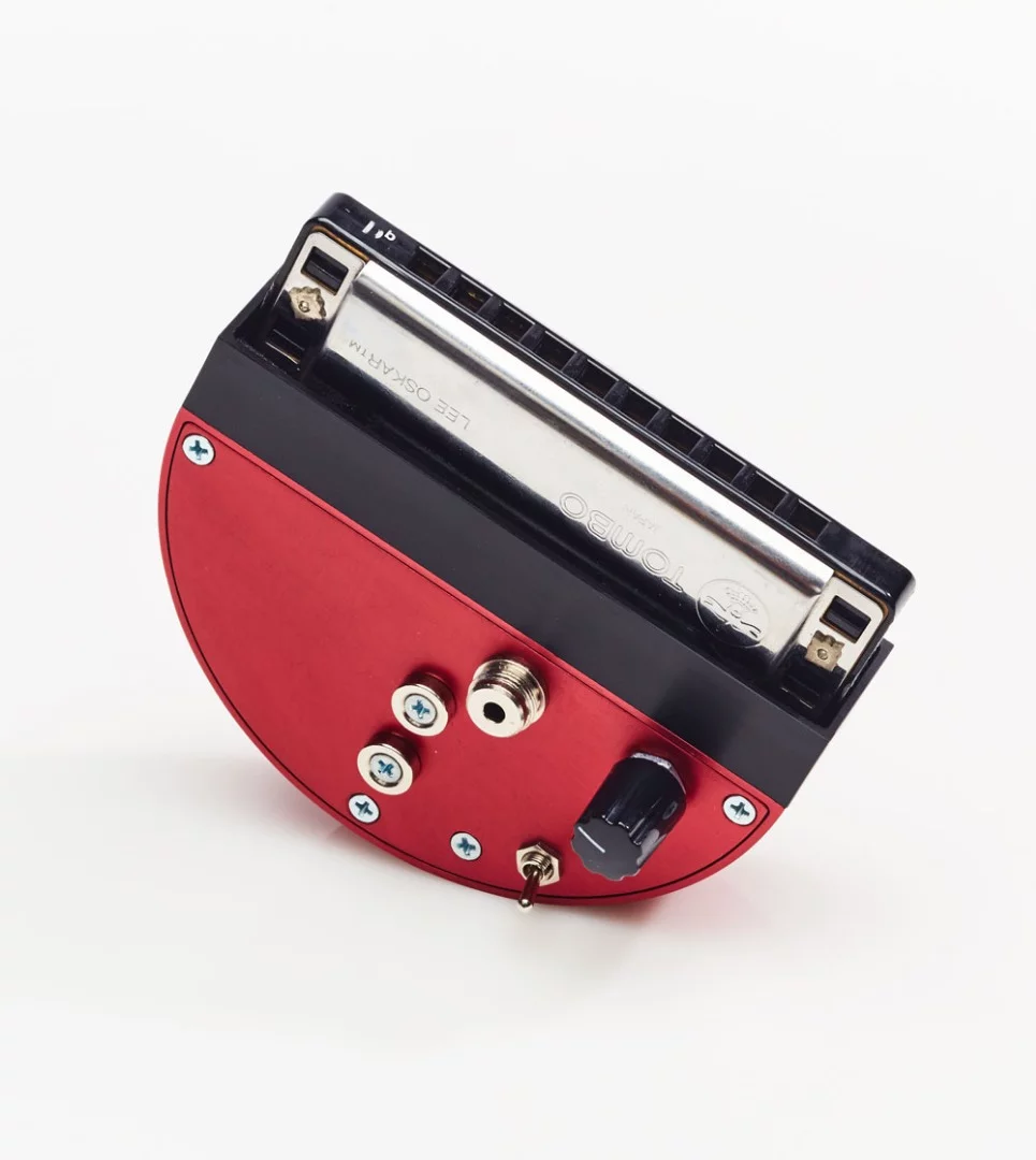 The Dyna-Mic's underside is home to tone, boost, overdrive, mute and volume controls