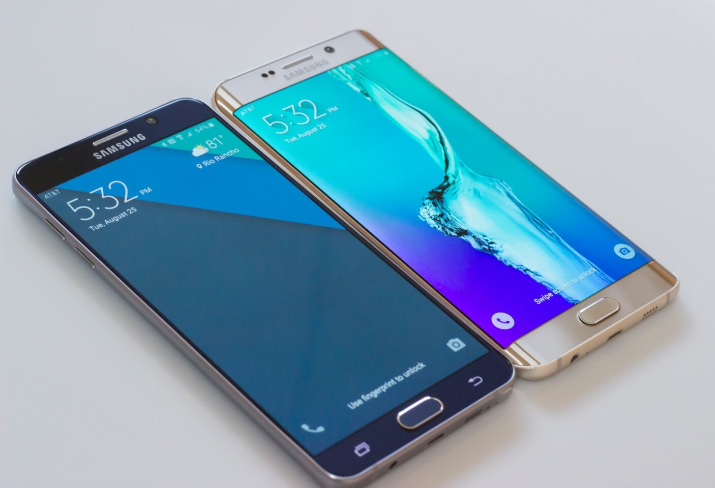 The Note 5 (left) will join the Galaxy S6 Edge+ (along with Samsung's older 2015 flagships) in supporting Samsung Pay