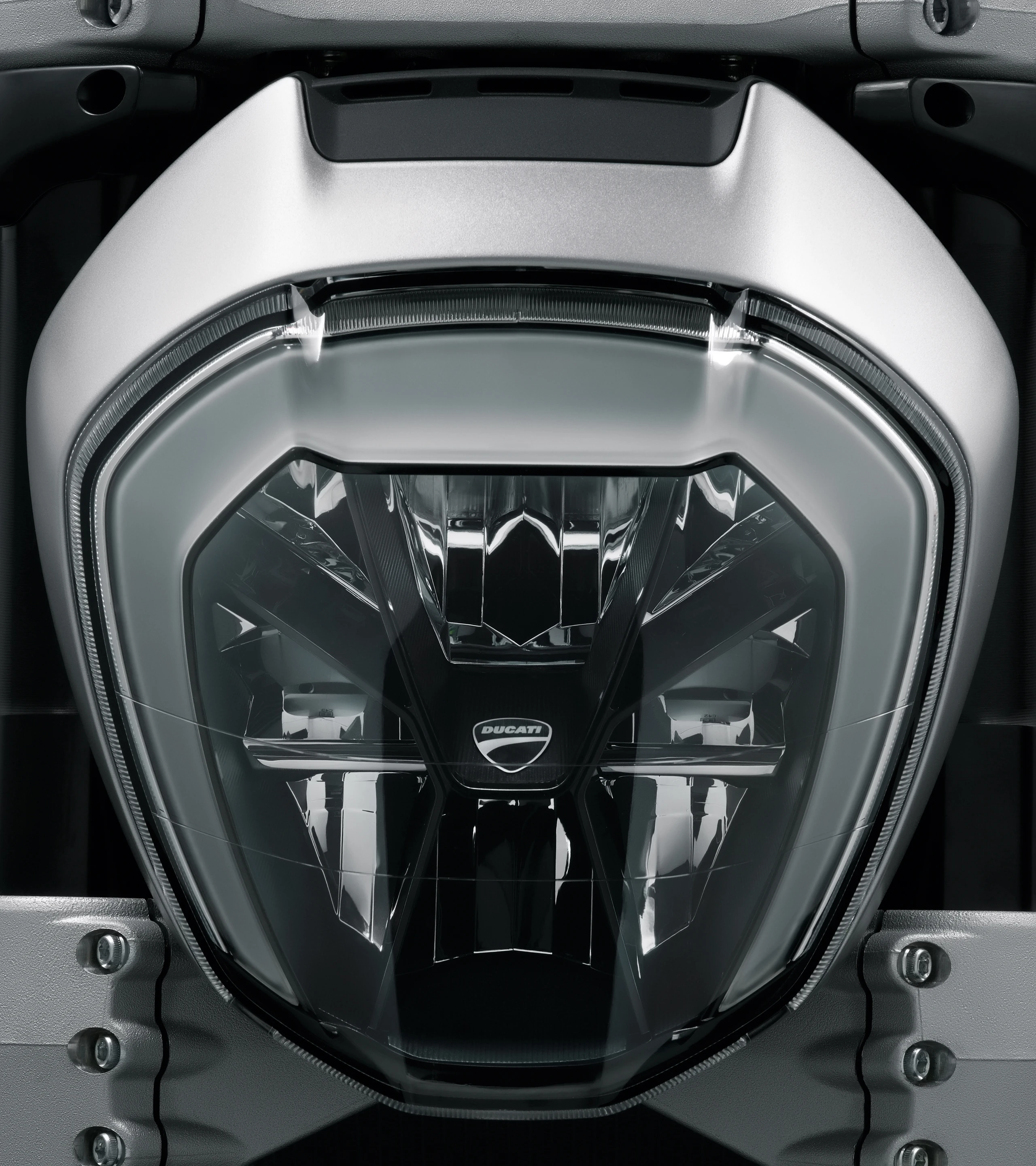 Ducati XDiavel S: daytime running light off