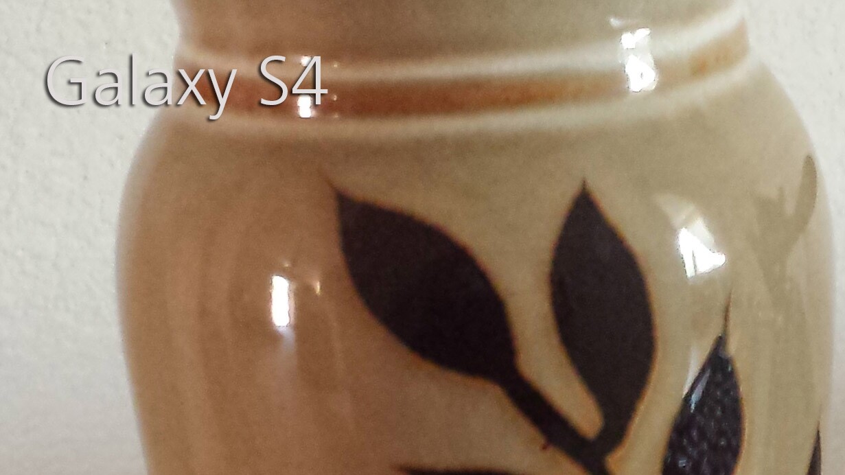 Galaxy S4: indoors cropped
