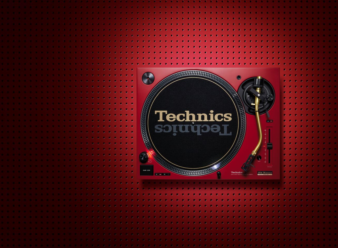 The 50th Anniversary Edition SL-1200M7L turntable comes with a gold-colored tonearm, special badging on the top panel and an anniversary slipmat