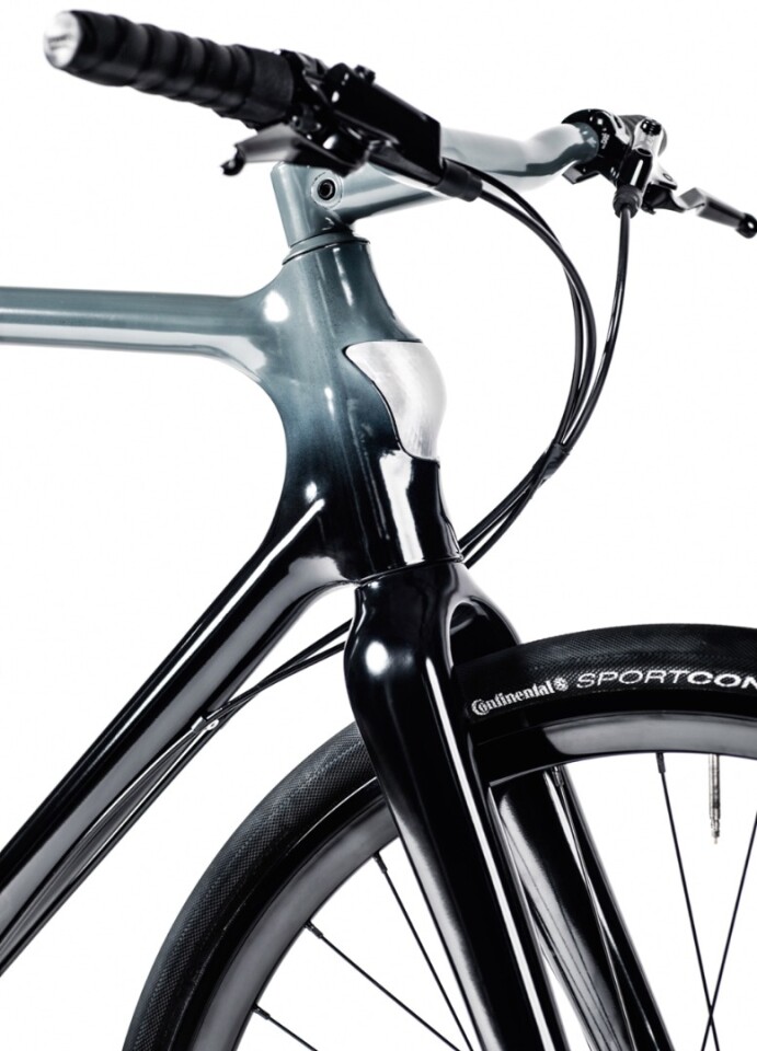 The Stadtfuchs features an integrated LED headlight