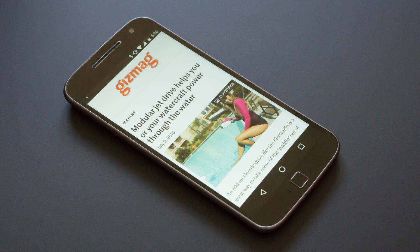The 1080p screen is plenty sharp – the most you can ask for in this price range