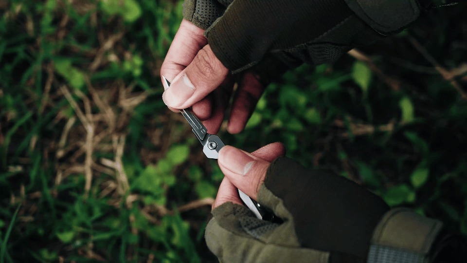 Swapping out blades takes just a few seconds