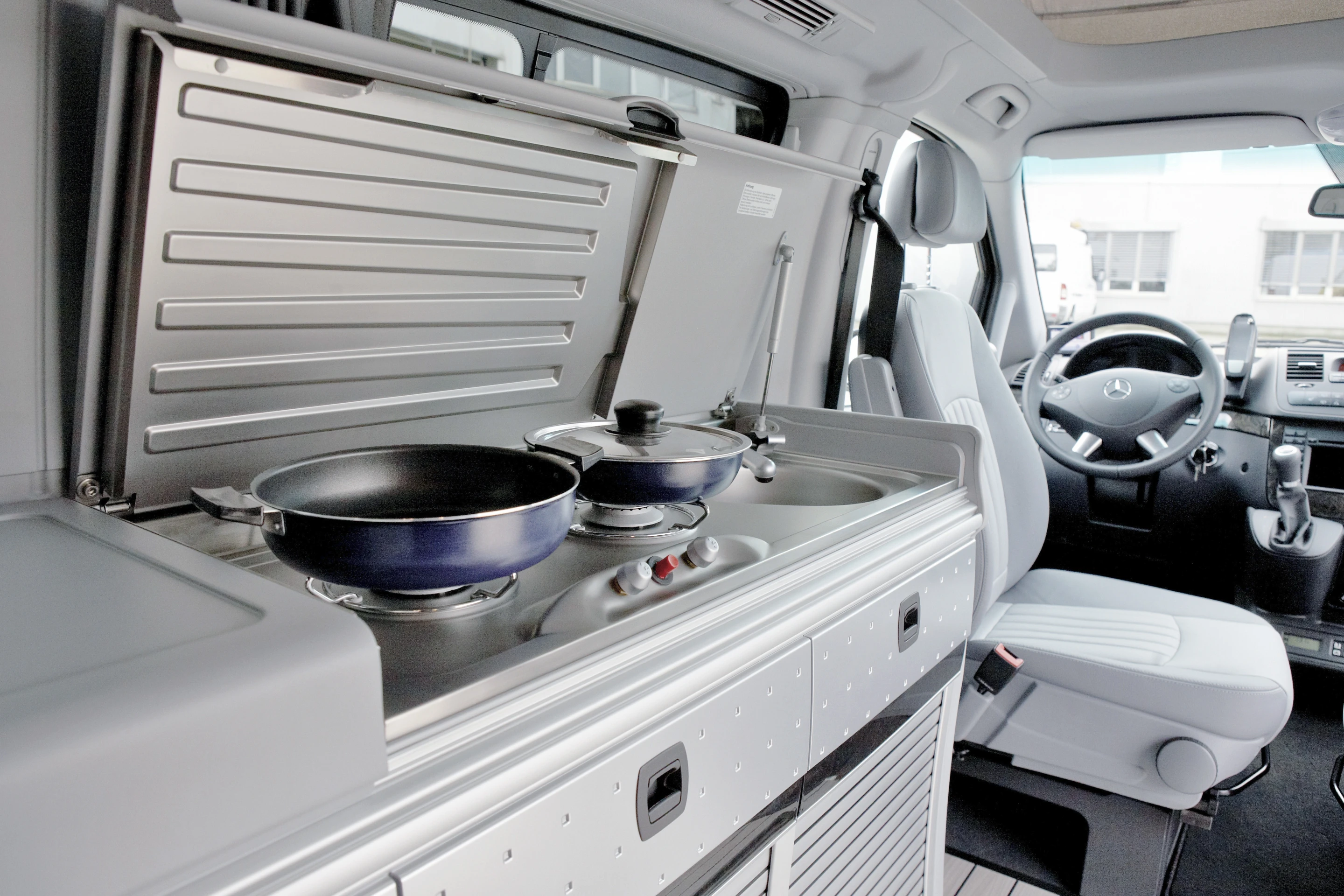 The Viano Marco Polo includes a kitchen with two burner stove, sink and refrigerator (Photo: Mercedes-Benz)