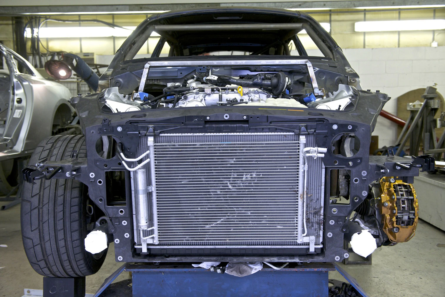 Nissan's JUKE-R concept - massive radiator is required to pack such huge performance into a small engine bay