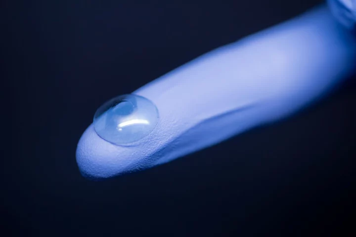 Researchers have developed an artificial cornea that features an anti-bacterial surface inspired by insect wings