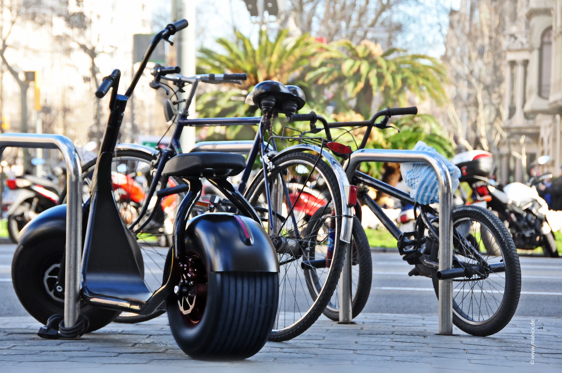 Its fat tires reportedly give the Scrooser a “snowboard-like” ride