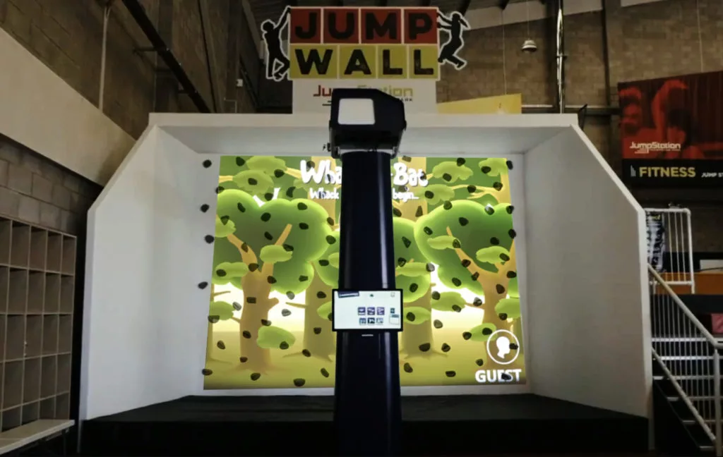 The Augmented Climbing setup requires a camera, computer and projector