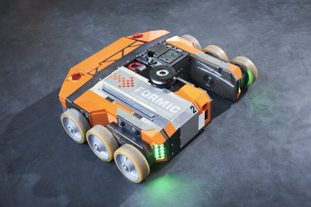 According to the designers, three modules should be sufficient for transporting a typical production machine in most industries
