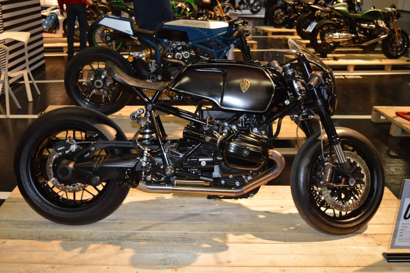 The Bavarian Fistfighter is a BMW R nineT-based custom by Rough Crafts from Taiwan, contesting in the Essenza class