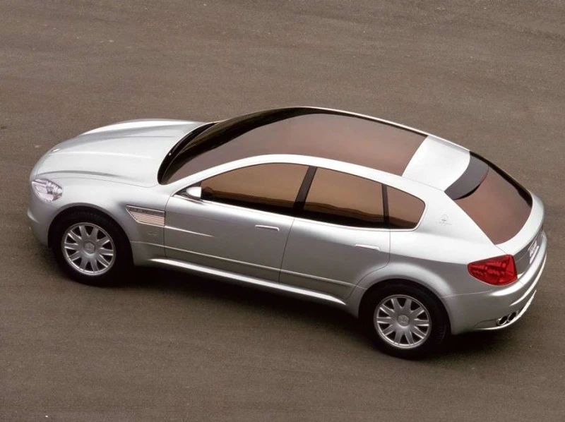 The Giugaro-styled 2003 Kubang concept