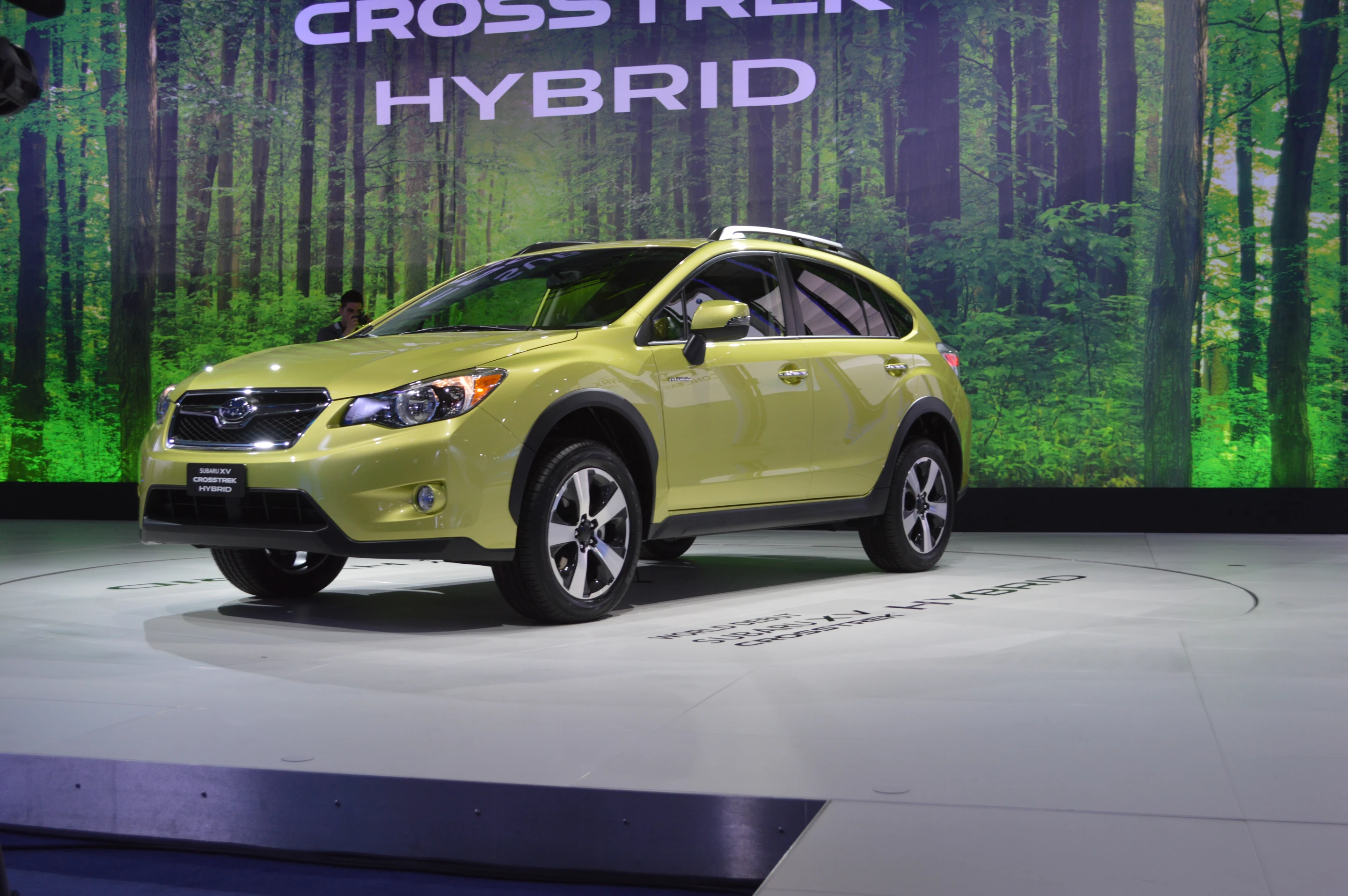 Subaru's first production hybrid debuts at the 2013 NY International Auto Show