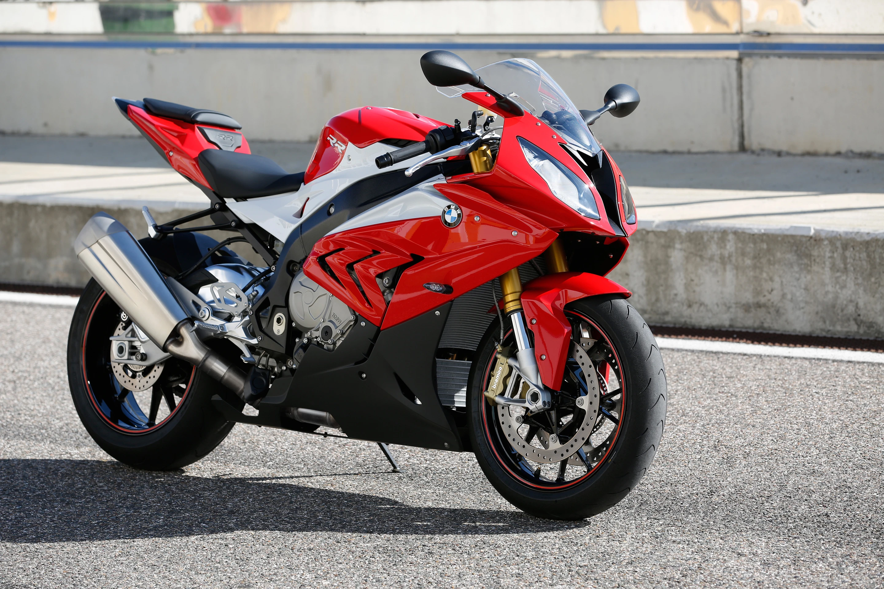The 2015 BMW S1000RR just revealed at Intermot Cologne