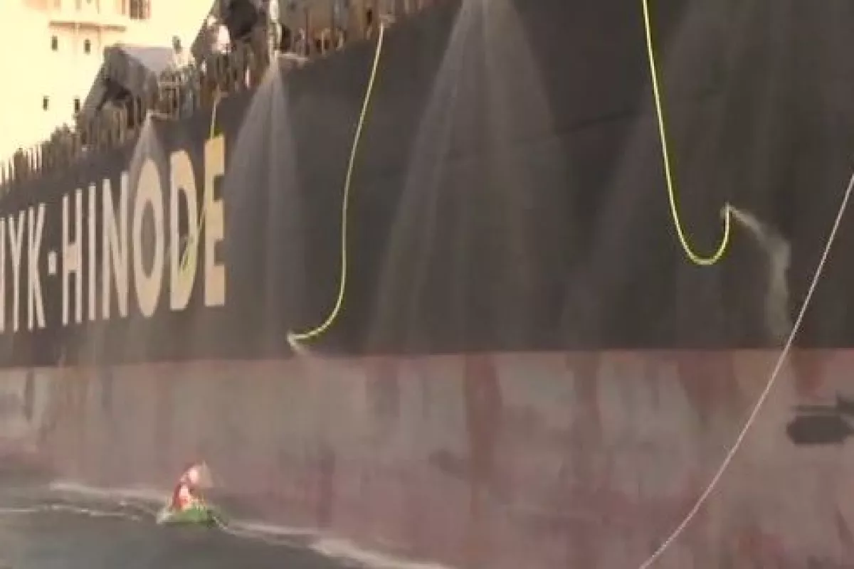 The Anti-Piracy Curtain is a ship defense system, designed to keep pirates at bay using snaking high-pressure water hoses