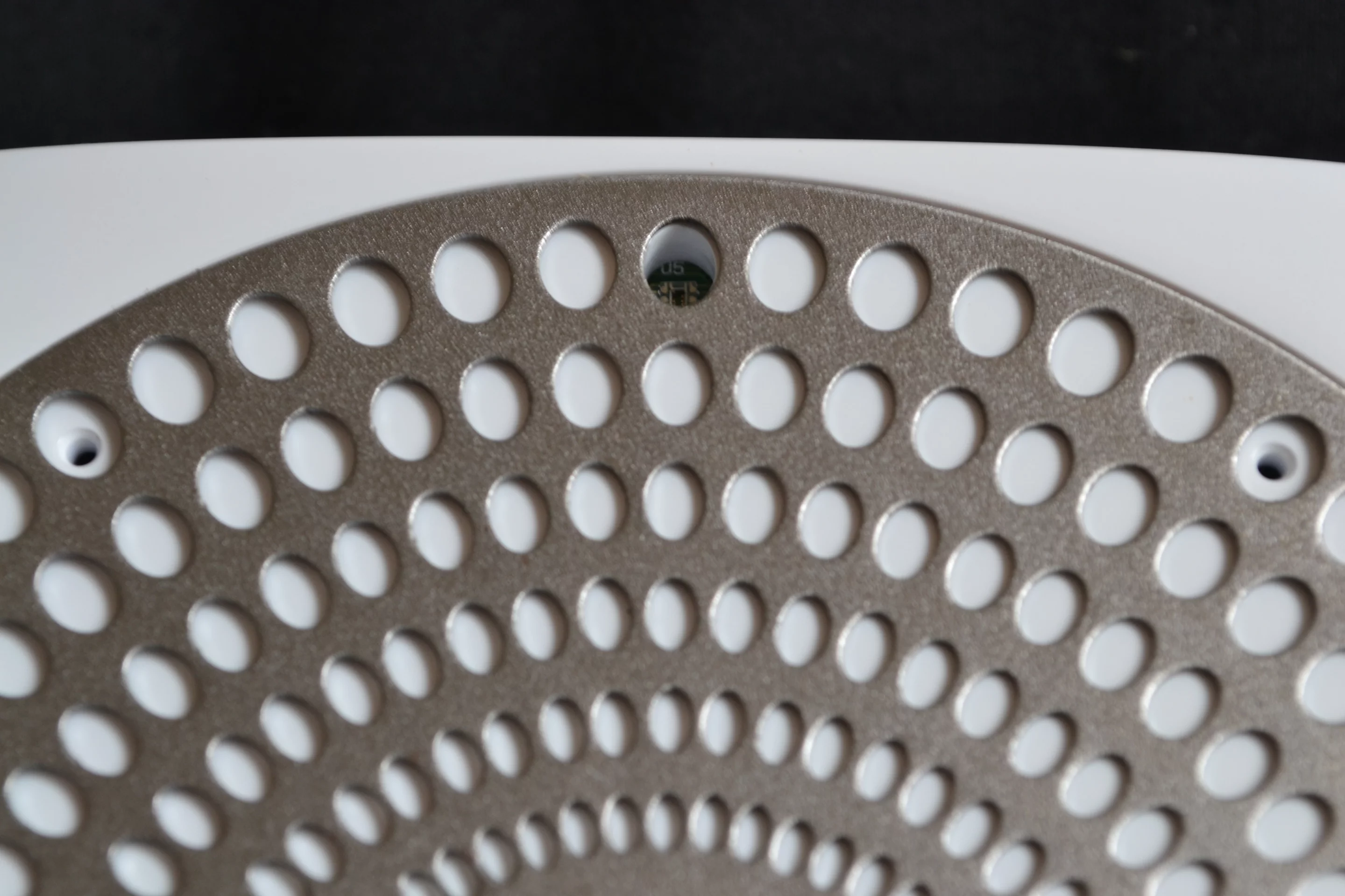 To the top of Ubi, you can see the temperature, humidity, light, sound and air pressure sensors