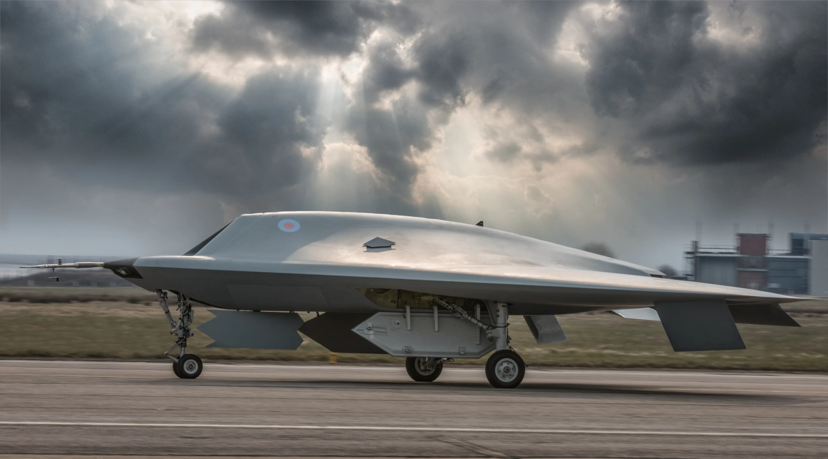Taranis is about the size of a Hawk fighter