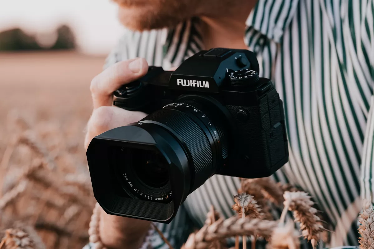 The X-H2 mirrorless camera boasts the highest resolution in the X Series lineup for both stills and video