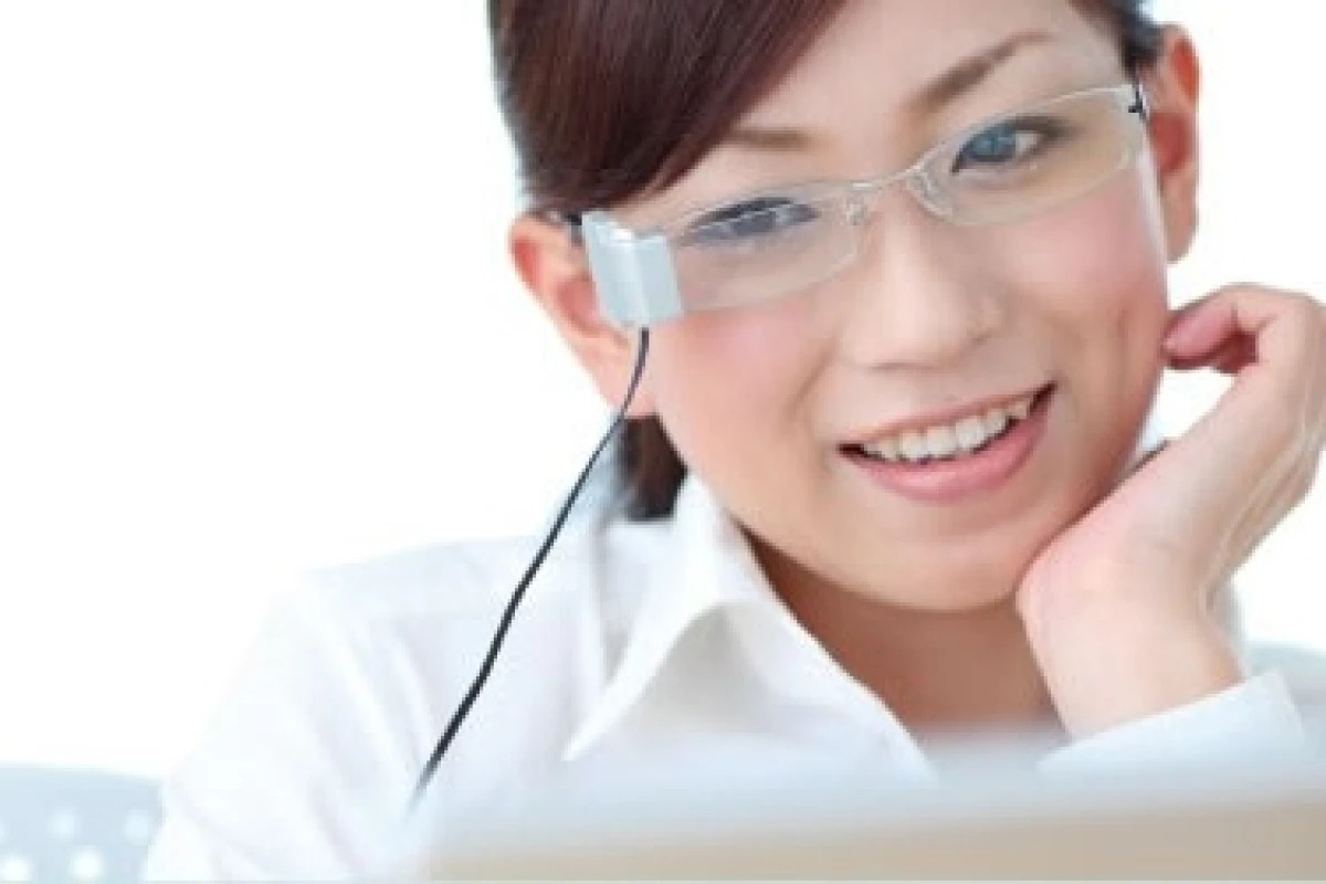 Wink Glasses set to remind those forgetful blinkers