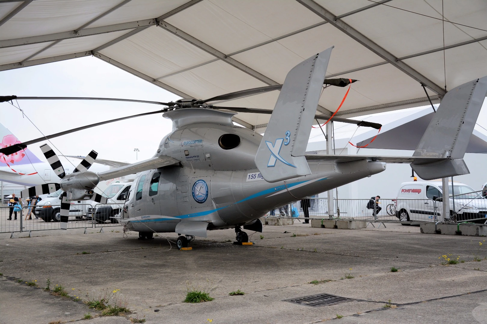 The X3 reached a level flight speed record of 255 knots (472 km/h) over the south of France 2 years ago