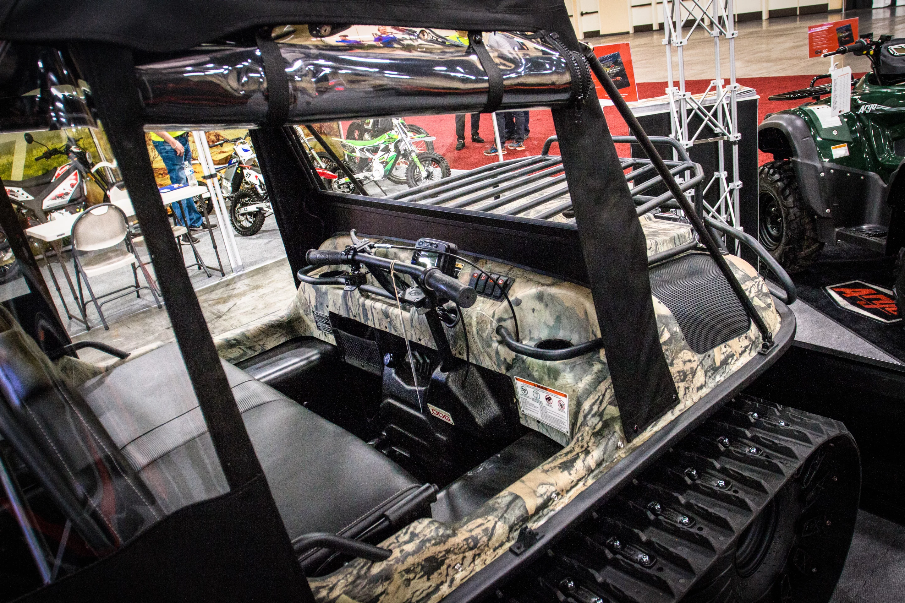 Argo's Hydratek D2488B: in the cockpit