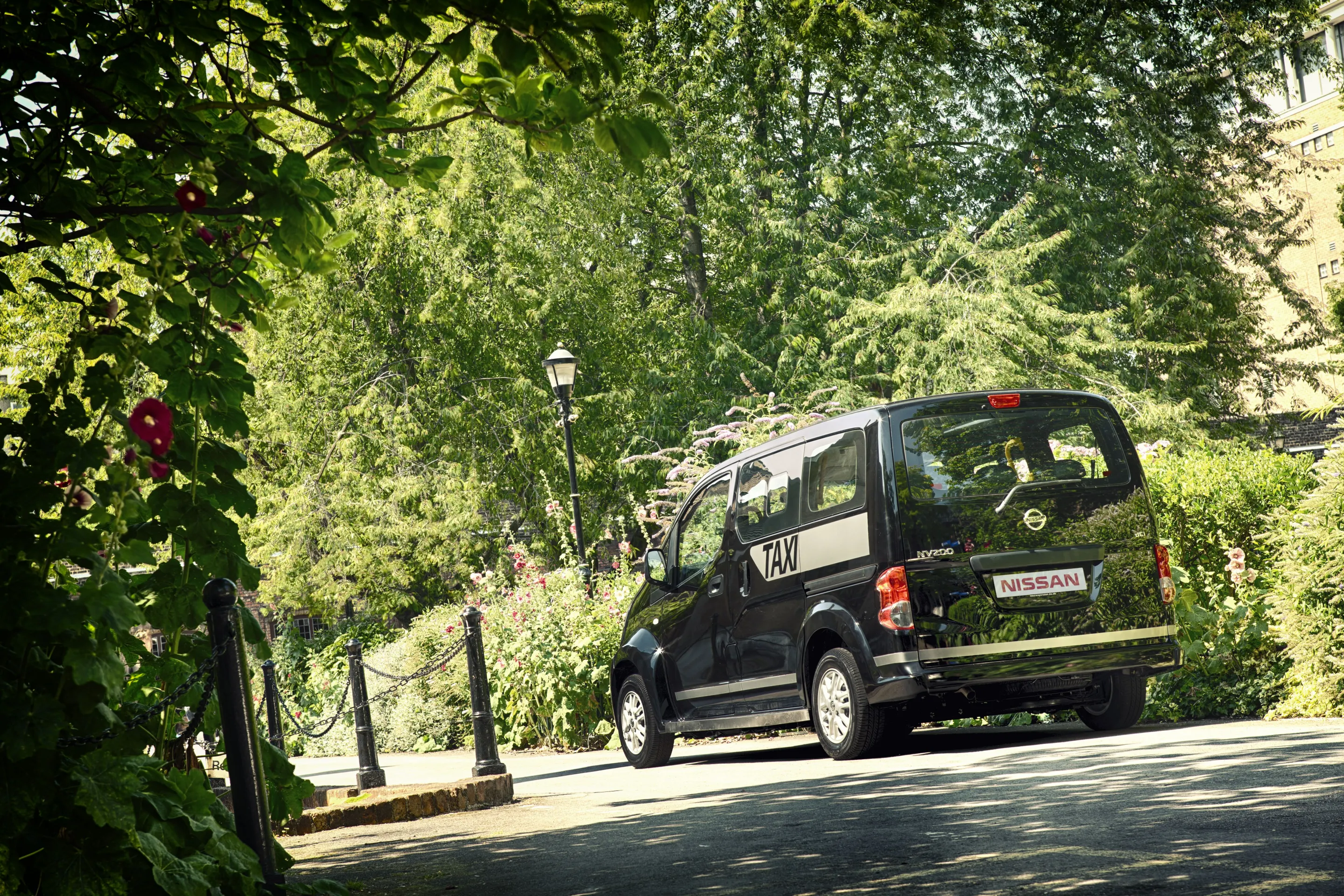 With London 2012 in full effect and all eyes on UK's capital, Nissan has chosen a shrewd Monday morning to announce that its NV200 is to be certified as a London black cab