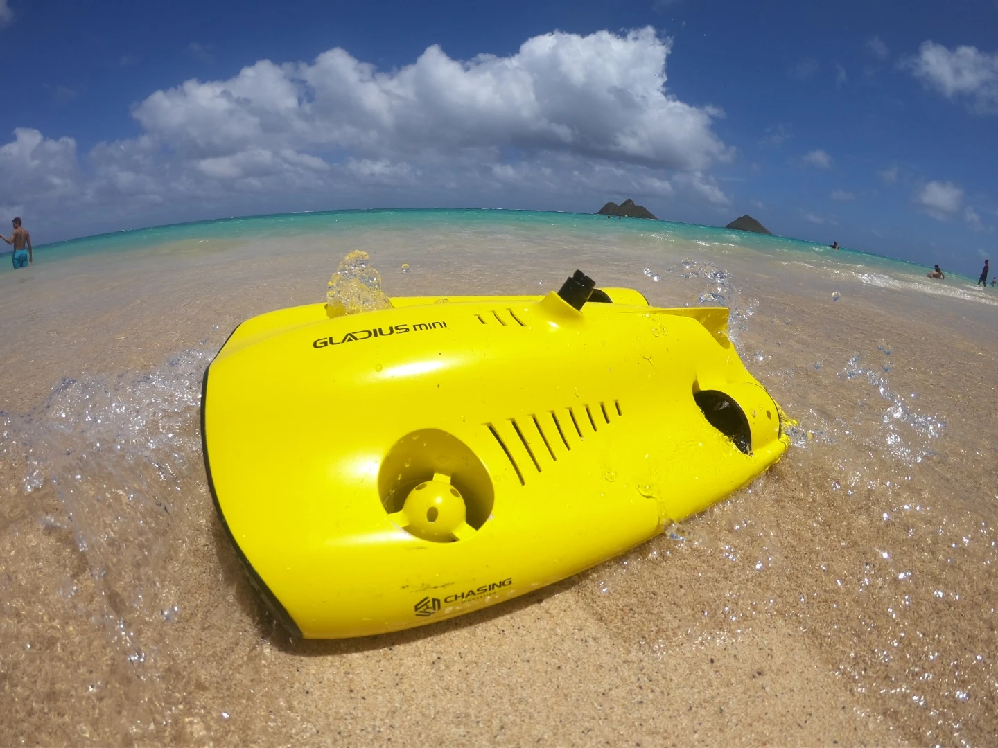 The Gladius Mini weighs 2.5 kg (5.5 lb)