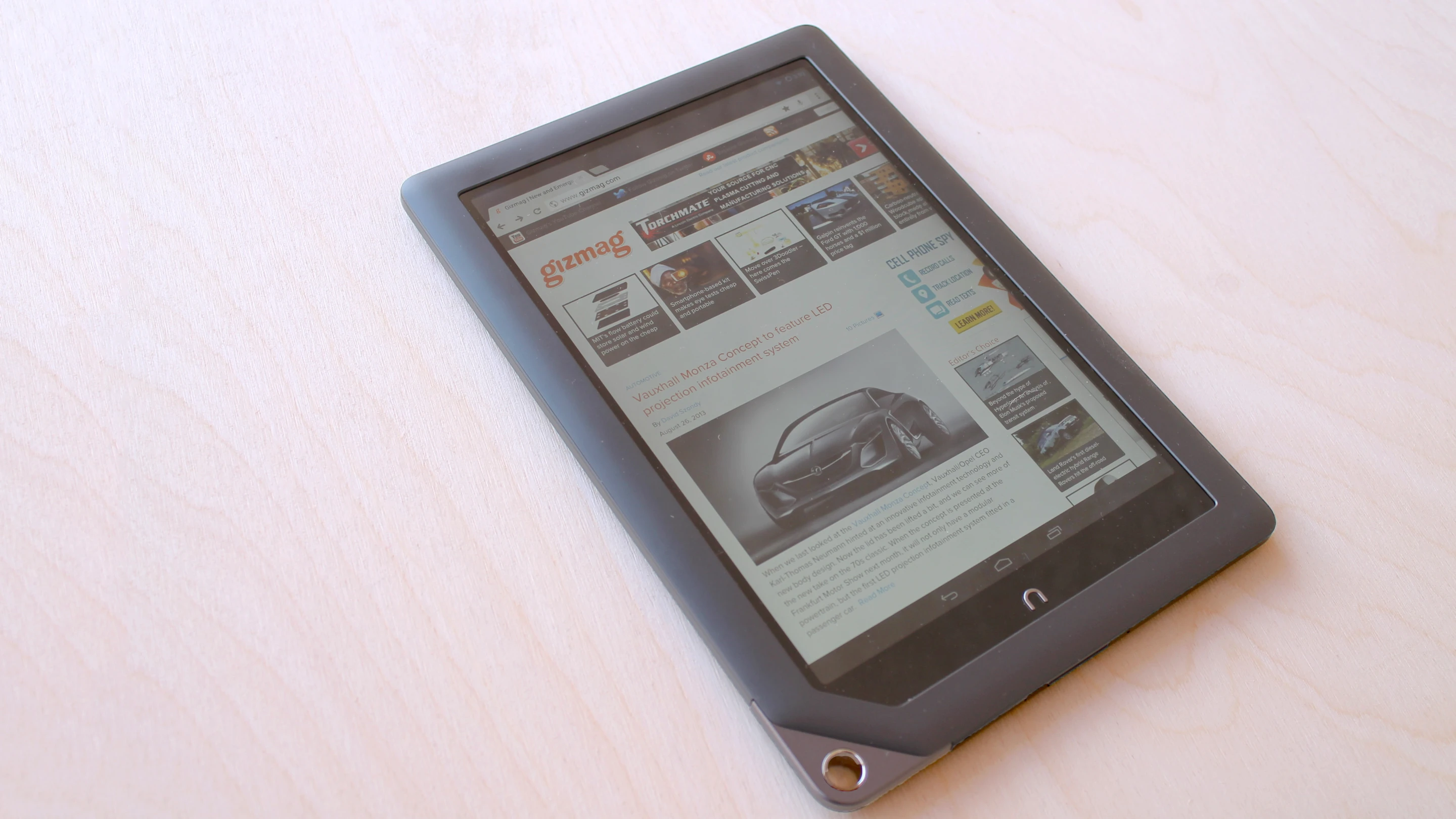 Gizmag revisits the Nook HD+, with the Google Play store and a rock-bottom price