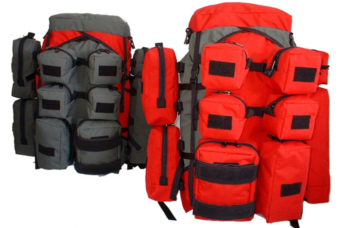 The main RukSak backpack with 10 additional pouches
