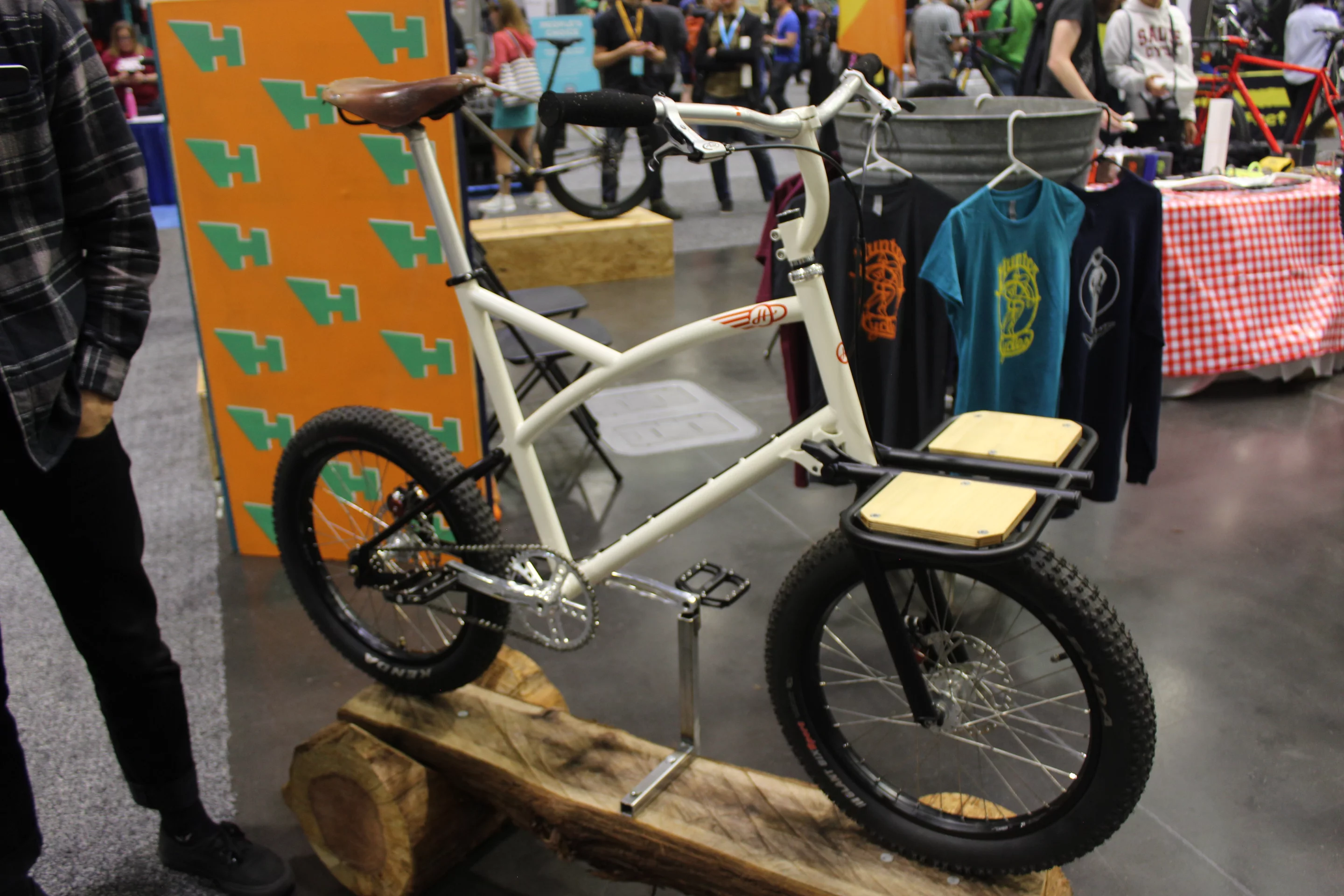 Hunter Cycles had this mini-fat-tired commuter bike on display