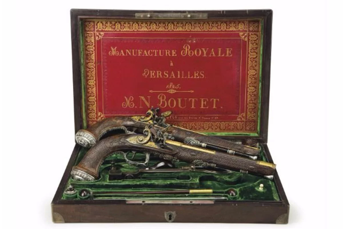 The matched pair of flintlock pistols were presented to Simon Bolivar by General Lafayette in 1825