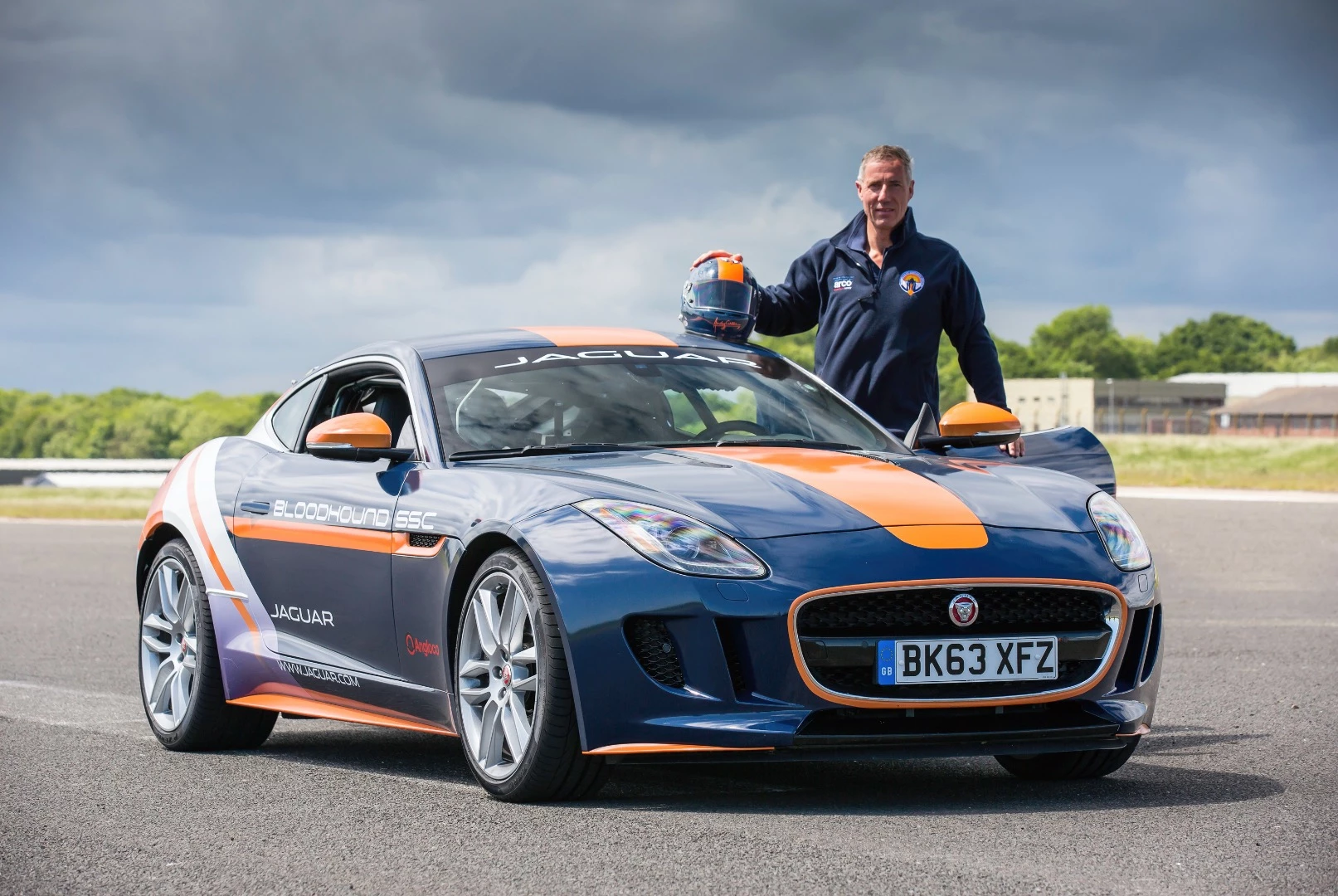 Jaguar F-Type R Coupe RRV parachute testing