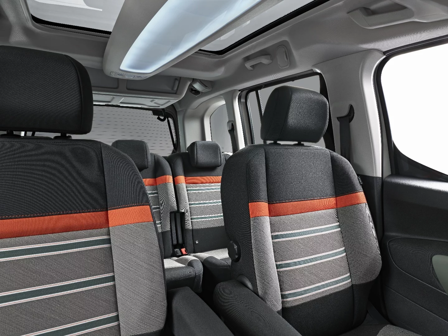 Inside the colorful Citroën Berlingo