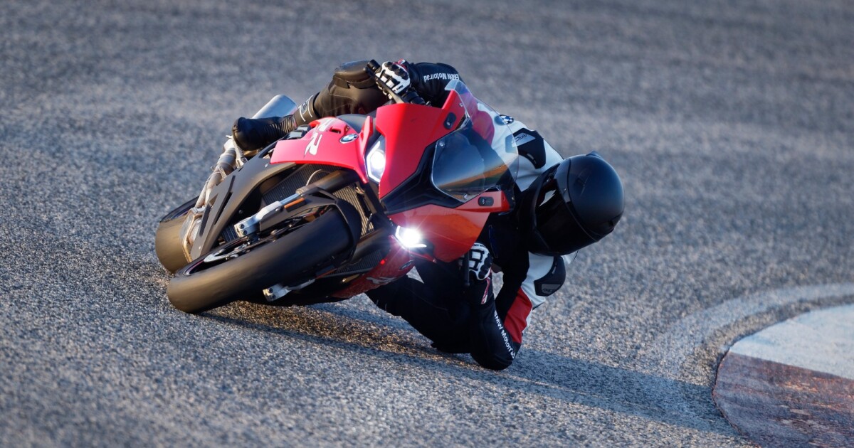 Third Gen 2019 Bmw S1000rr Gains 8 Hp Loses 24 Lb And Gets Symmetrical