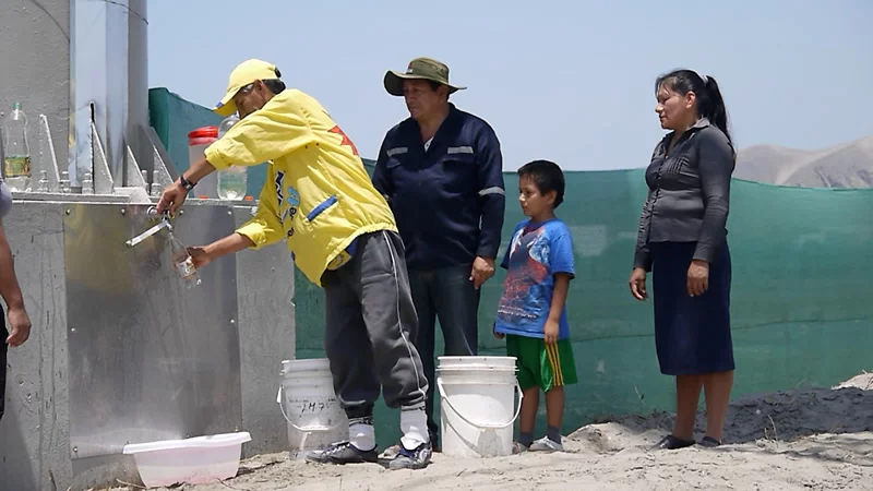 The UTEC/MAYO collaboration came up with a novel way to help local residents who are only able to get drinking water from often polluted wells, while also advertising admissions to the university