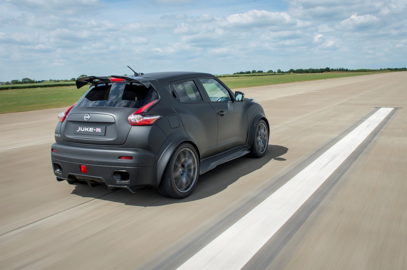 The new Juke-R gets an engine upgrade from the GT-R Nismo, a revised body from the 2015 Juke, and some upgrades all its own