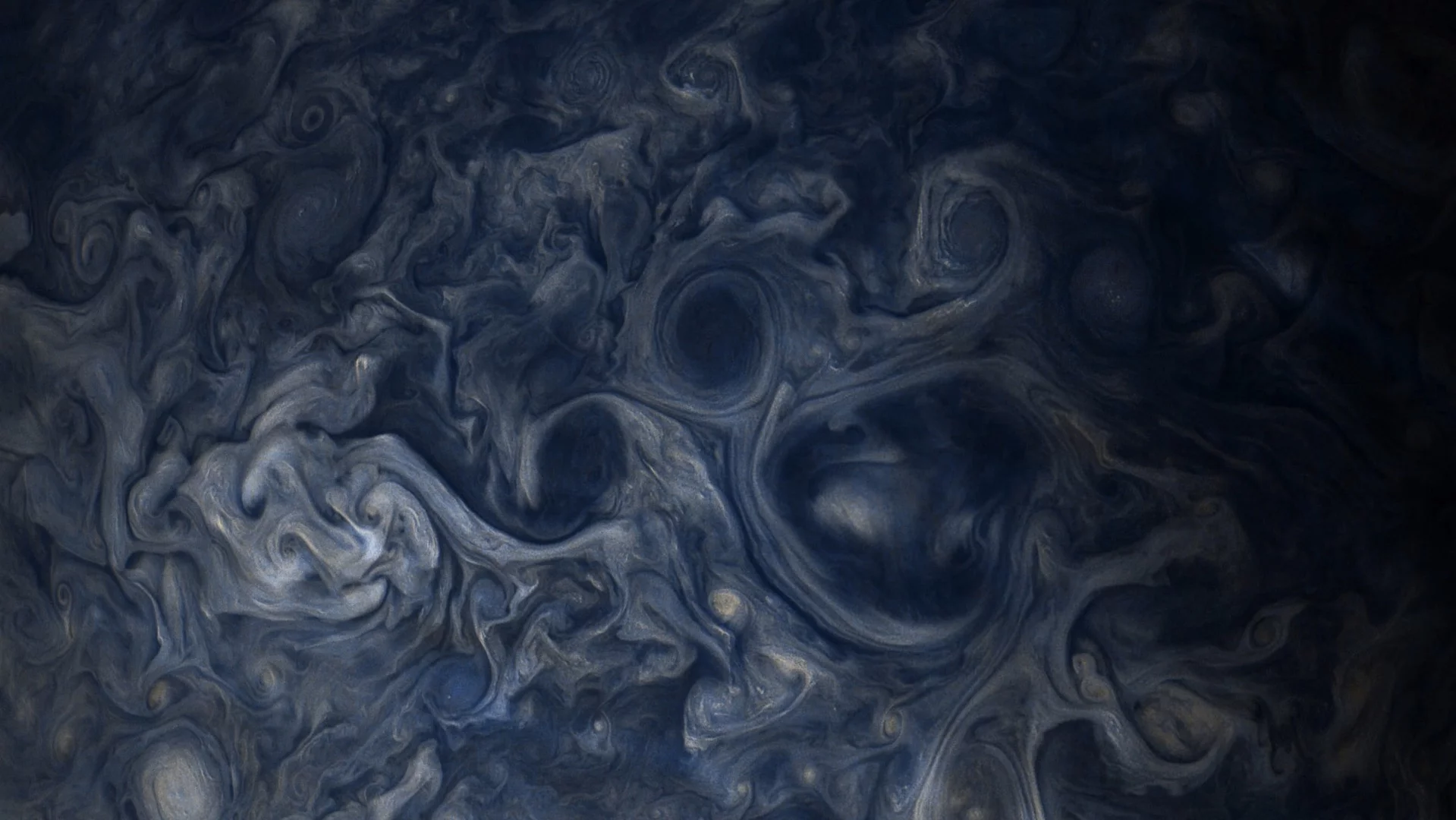 These amazing images were processed by skilled members of the general public, Gerald Eichstädt and Seán Doran