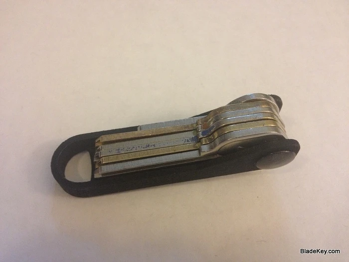 The BladeKey Bolt 6 with six keys