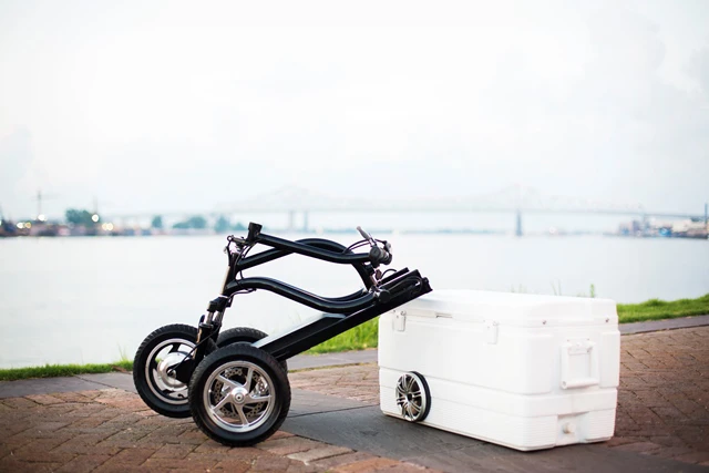 The Kreweser is foldable for easy storage and transport