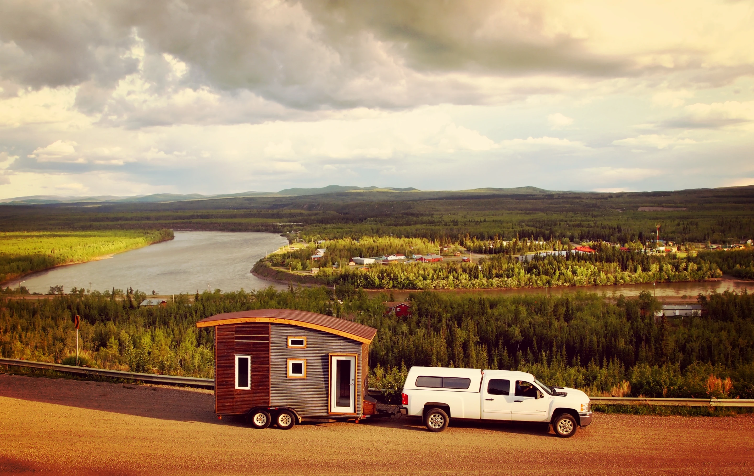 Though Version.3 requires a grid-based electricity hookup to run the heating, Herbert told Gizmag that the next iteration of the home would run off-grid (Photo: Laird Herbert)