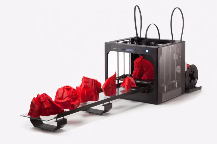 The BS210 fused filament printer from Opencreators can operate without supervision for up to 24 hours