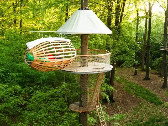 Germany's ErlebNest is a multi-part treehouse design. The barrel-in-the-sky that immediately draws your attention is the Cocoon sleeping quarters