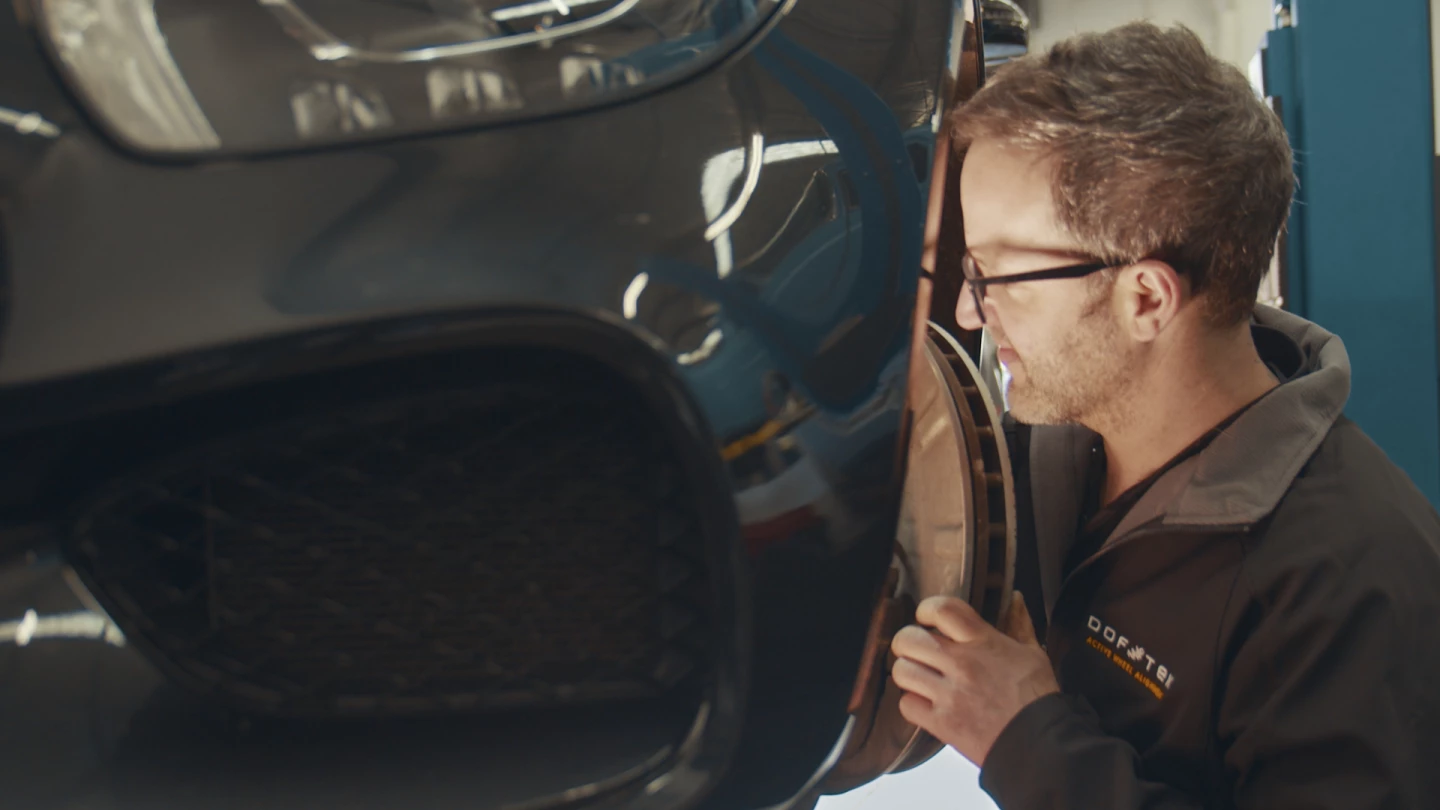 In the first-generation version, each wheel’s camber and caster were altered at the same angle but Rogers says that developments now underway can independently adjust the angle of the wheels so the inner wheel