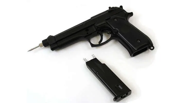Modder Mike Warren has given meaning to the term "soldering gun," by combining a battery-operated soldering iron with an old air pistol to make a cool hand-held heat weapon
