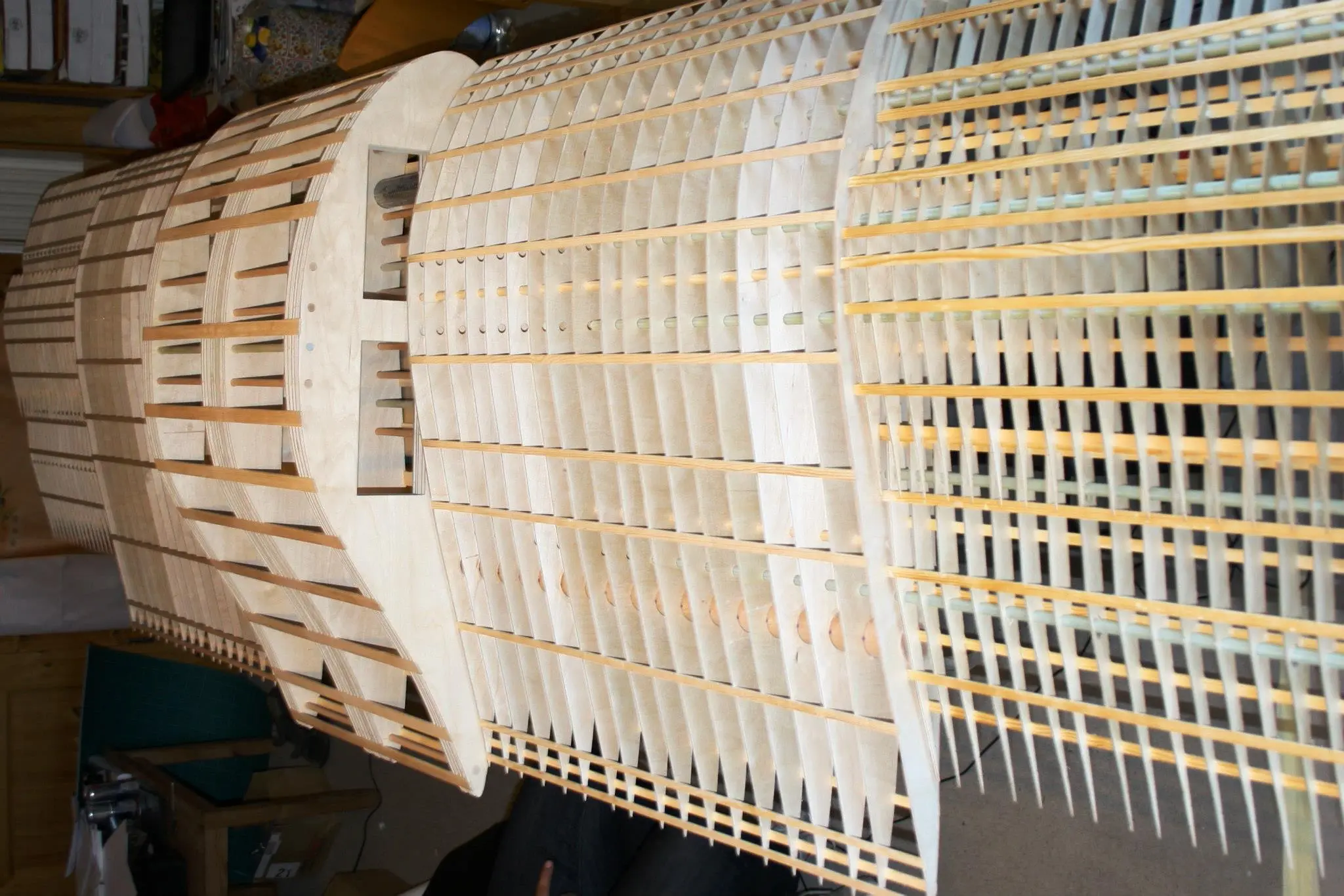 Full-scale wing assembly