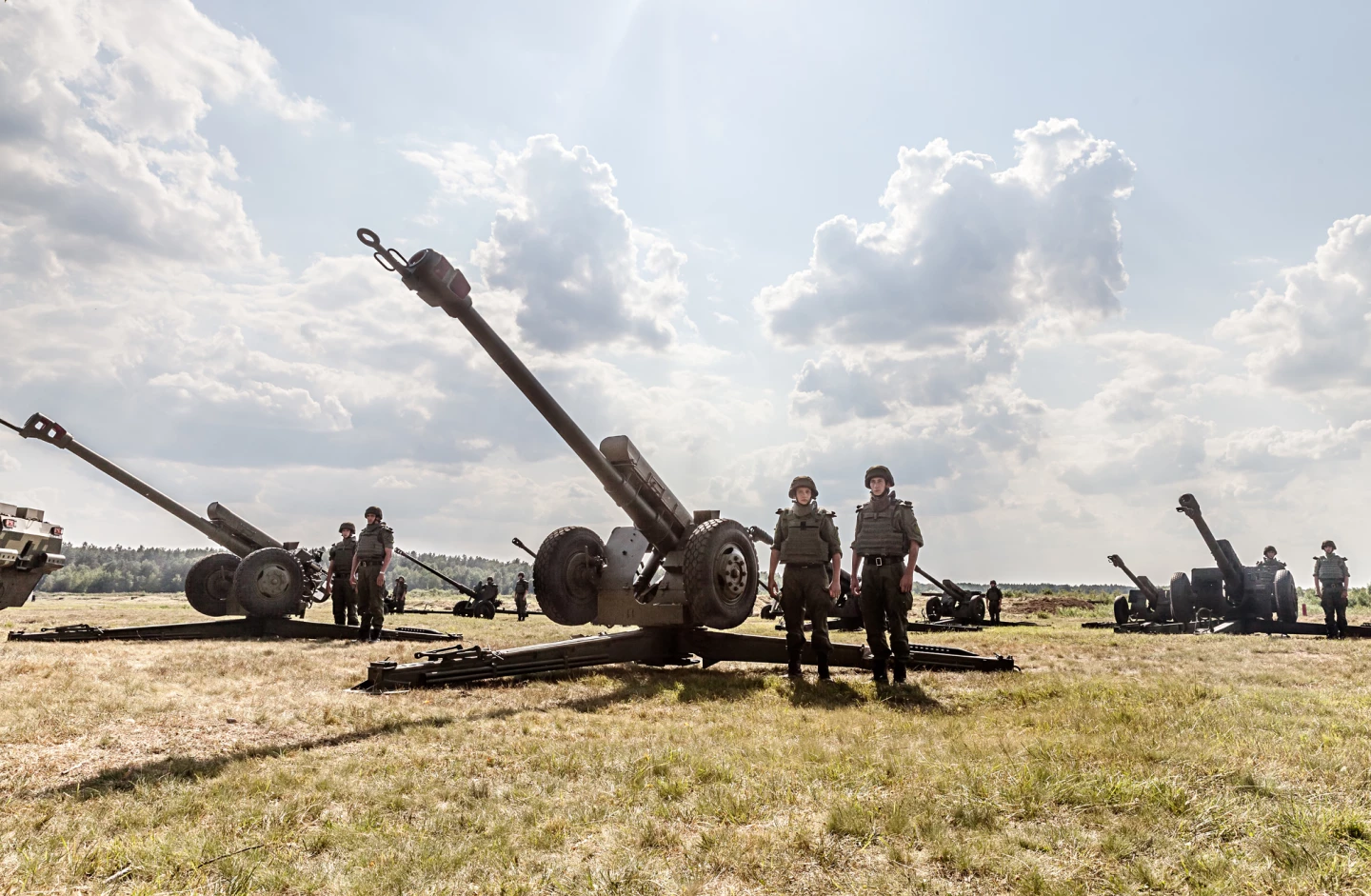 Ukraine artillery photographed in 2014