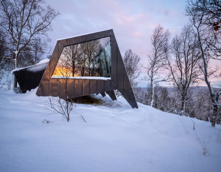 The Aurora project was meticulously designed to harmonize with the surrounding nature