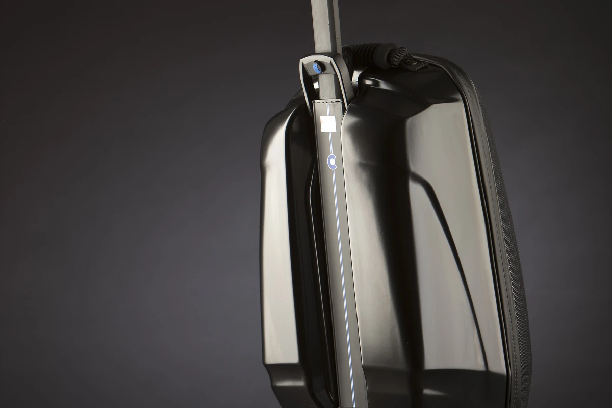 Micro Luggage combines a handlebar suitcase with a mini scooter