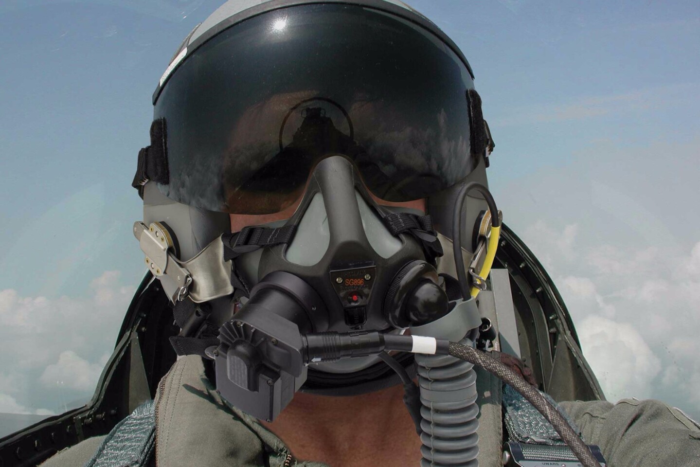 Cobham's AMPSS 2.6 is a breathing sensor suite that measures the level and purity of oxygen that the pilot inhales and exhales