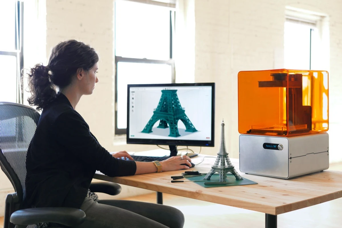 Formlabs desktop 3D printer Form 1